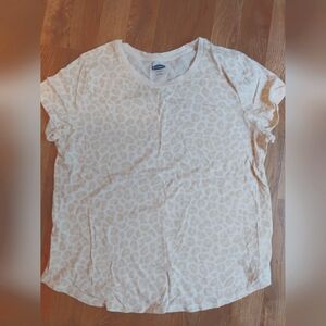 Old Navy Women's Animal Print Tee size Large